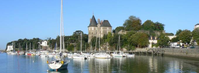 CAMPING LE PORT CHERI ***, 3 stjerner en Pays de la Loire